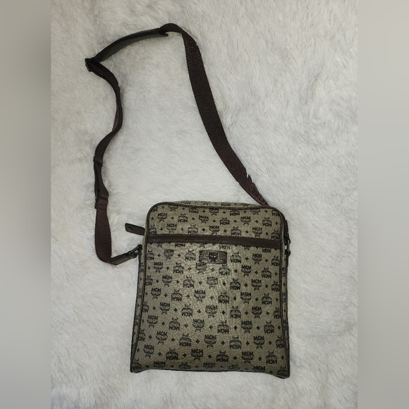 MCM VISETOS Brown Crossbody Bag - Picture 5 of 15